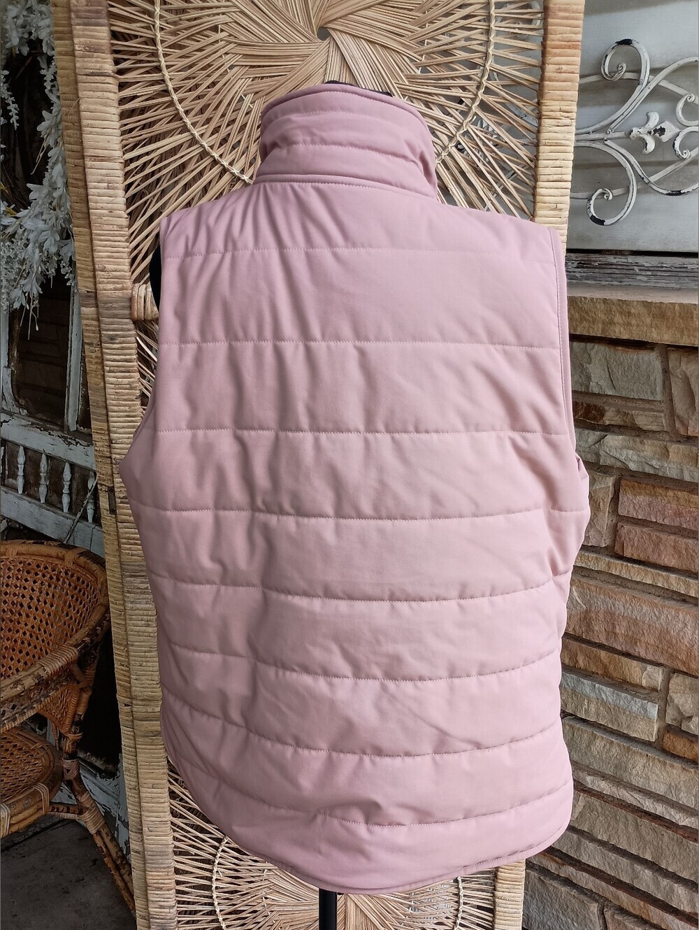 Carhartt Dusty Rose Quilted Jacket Tag Detail_12/14 - Picture 5 of 6